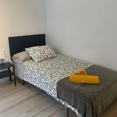Apartment Nuevo, Grande Con Garaje, Arena, Casco Viejo