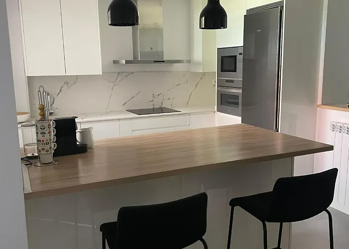 Nuevo, Grande Con Garaje, Arena, Casco Viejo Bilbao