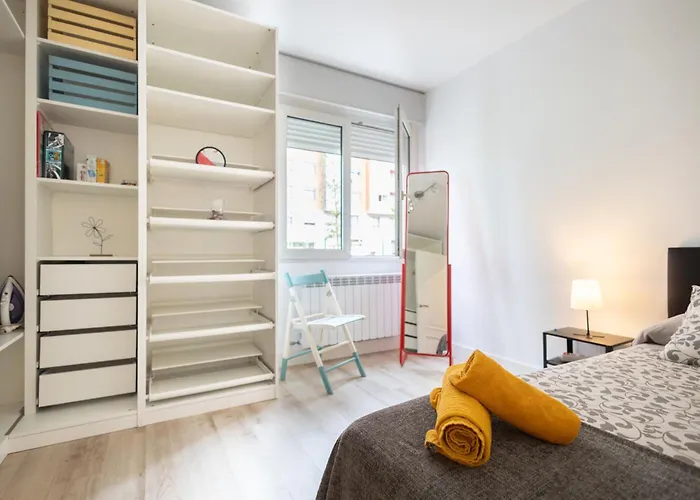 Nuevo, Grande Con Garaje, Arena, Casco Viejo *