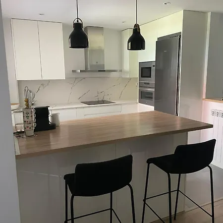 Nuevo, Grande Con Garaje, Arena, Casco Viejo Бильбао